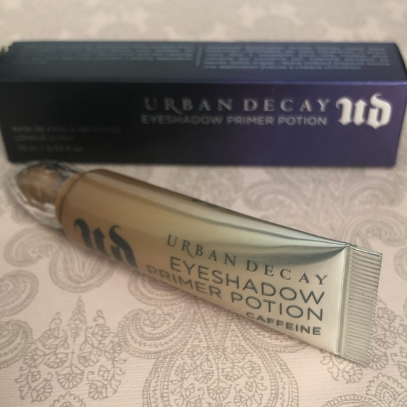 Urban Decay Other - Urban Decay | eyeshadow primer potion | caffeine